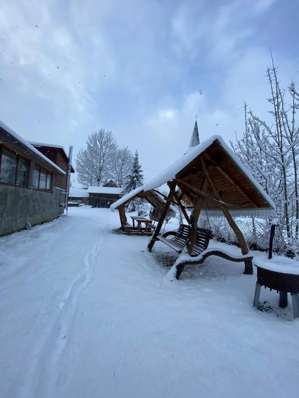 Hotel "Ізківський Затишок" Село Ізки Esterno foto